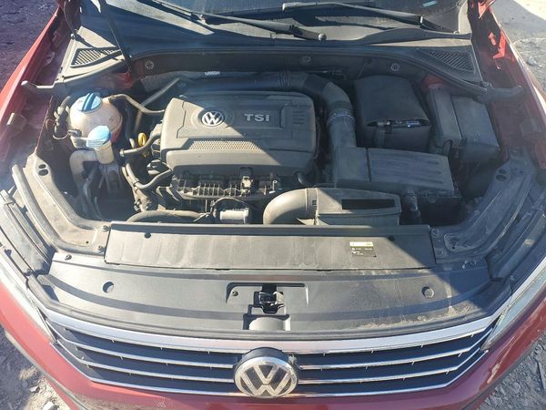 2017 VOLKSWAGEN PASSAT SEL Premium