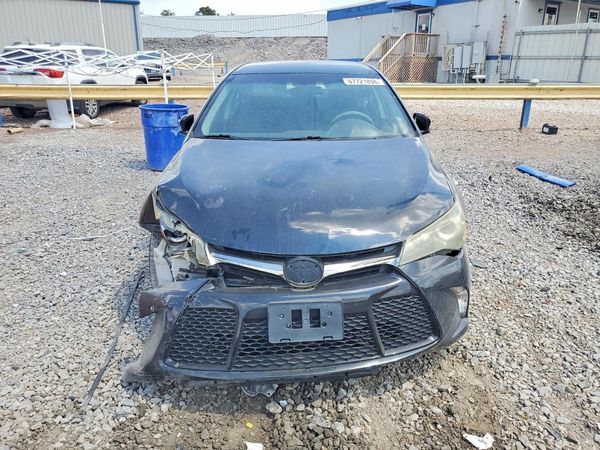 2015 TOYOTA CAMRY