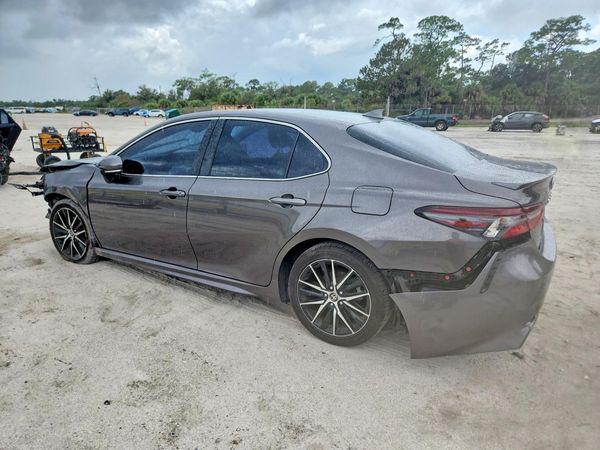 2024 TOYOTA CAMRY