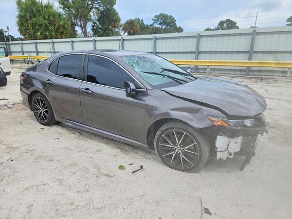 2024 TOYOTA CAMRY