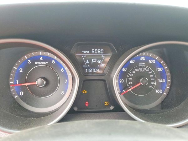 2015 HYUNDAI ELANTRA GLS(Middle)