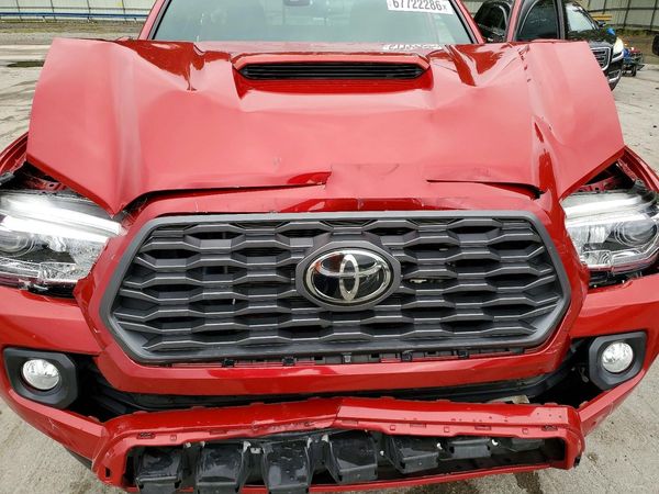 2020 TOYOTA TACOMA SR5 — Engine bay
