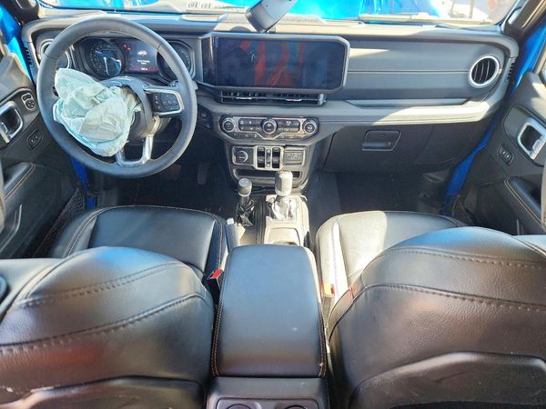 2024 JEEP WRANGLER Sahara 4XE — CKPT
