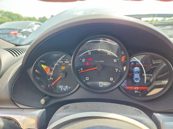 2017 PORSCHE CAYMAN