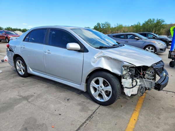 2012 TOYOTA COROLLA