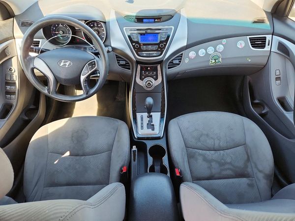2013 HYUNDAI ELANTRA
