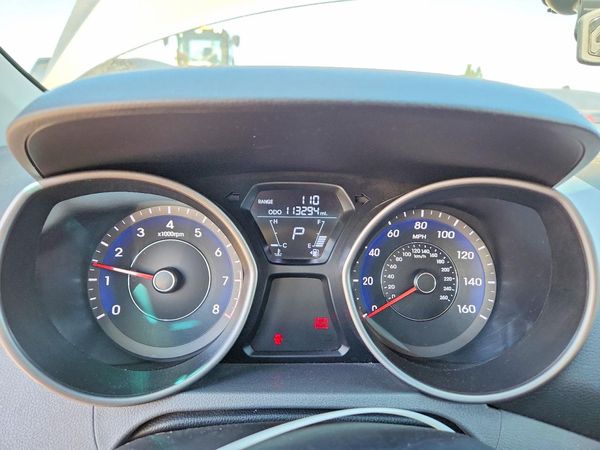 2013 HYUNDAI ELANTRA