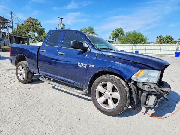 2014 RAM 1500 ST — Passenger 3/4