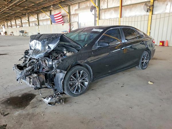2016 TOYOTA CAMRY