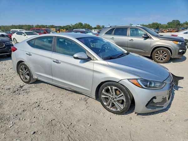 2017 HYUNDAI ELANTRA — Passenger 3/4
