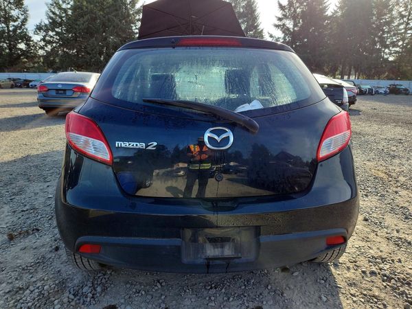 2013 MAZDA MAZDA2