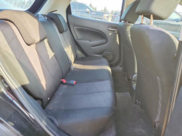 2013 MAZDA MAZDA2