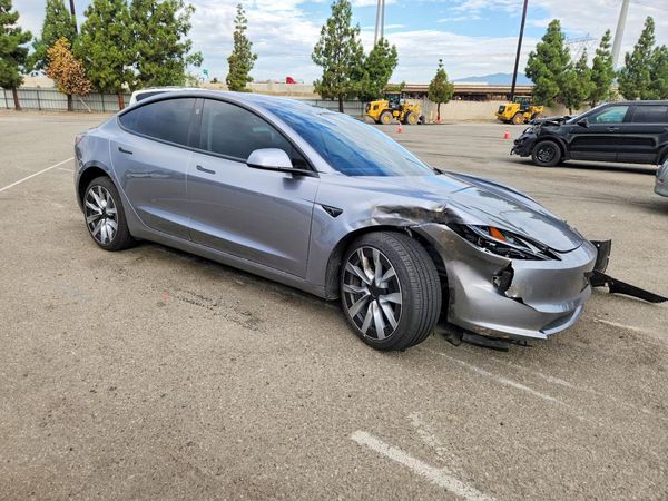 2026 TESLA MODEL 3 — Passenger 3/4