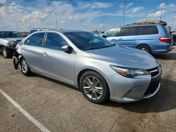2015 TOYOTA CAMRY