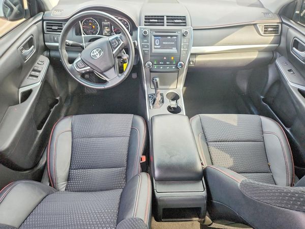 2015 TOYOTA CAMRY