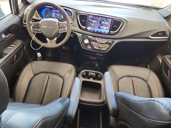 2025 CHRYSLER PACIFICA Select — CKPT