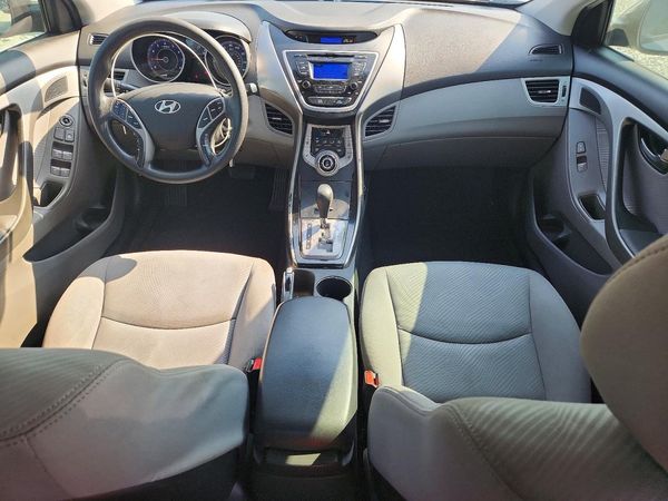 2013 HYUNDAI ELANTRA