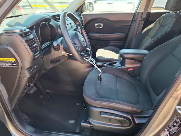 2017 KIA SOUL Base