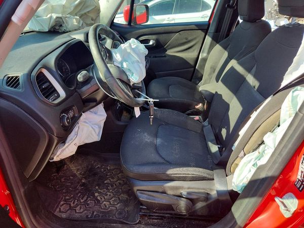 2015 JEEP RENEGADE — DENT