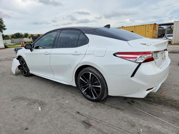2020 TOYOTA CAMRY XSE