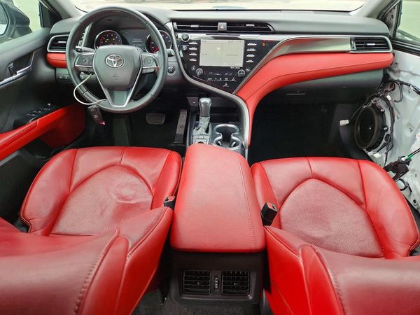 2020 TOYOTA CAMRY XSE