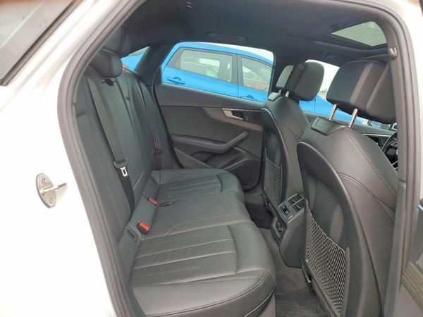 2019 AUDI A4 quattro Premium Plus
