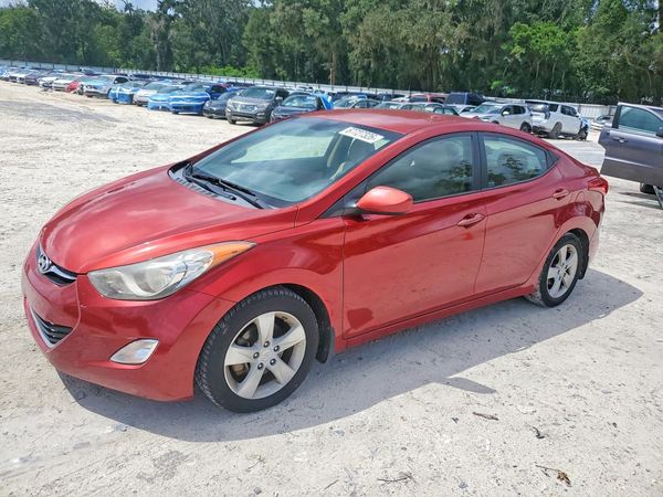 2013 HYUNDAI ELANTRA