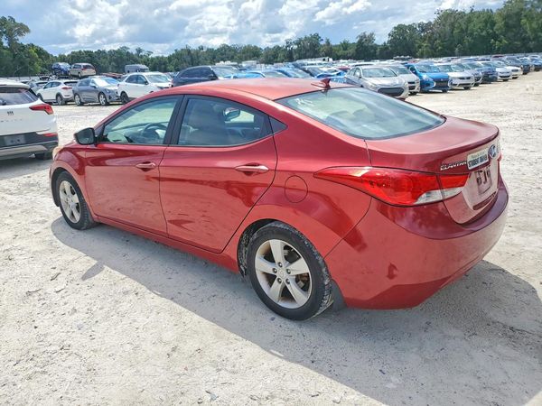 2013 HYUNDAI ELANTRA