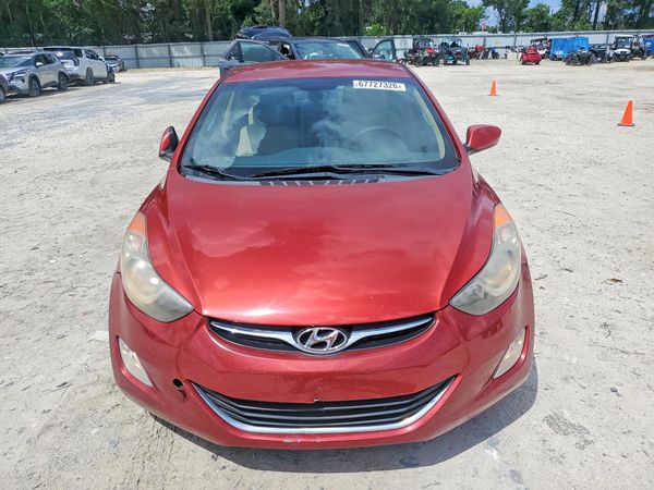 2013 HYUNDAI ELANTRA