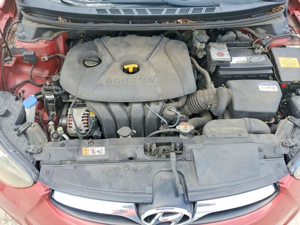 2013 HYUNDAI ELANTRA
