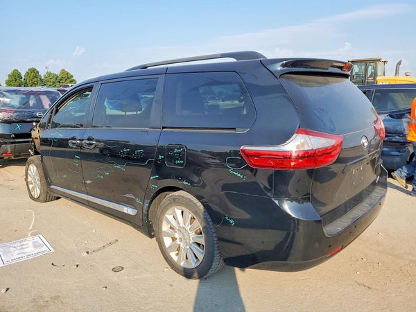 2016 TOYOTA SIENNA