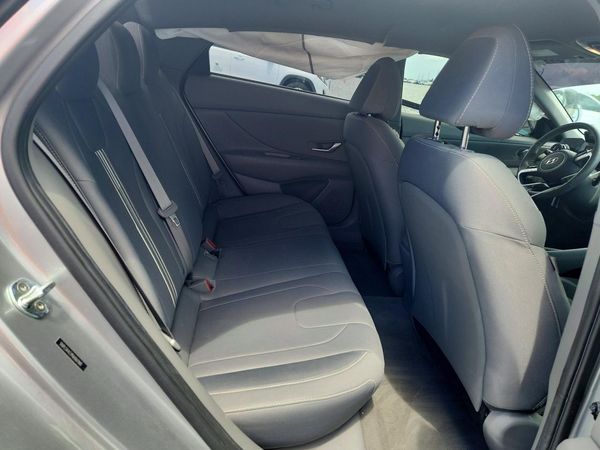 2022 HYUNDAI ELANTRA