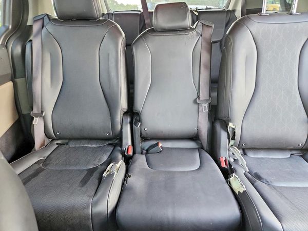 2025 KIA CARNIVAL