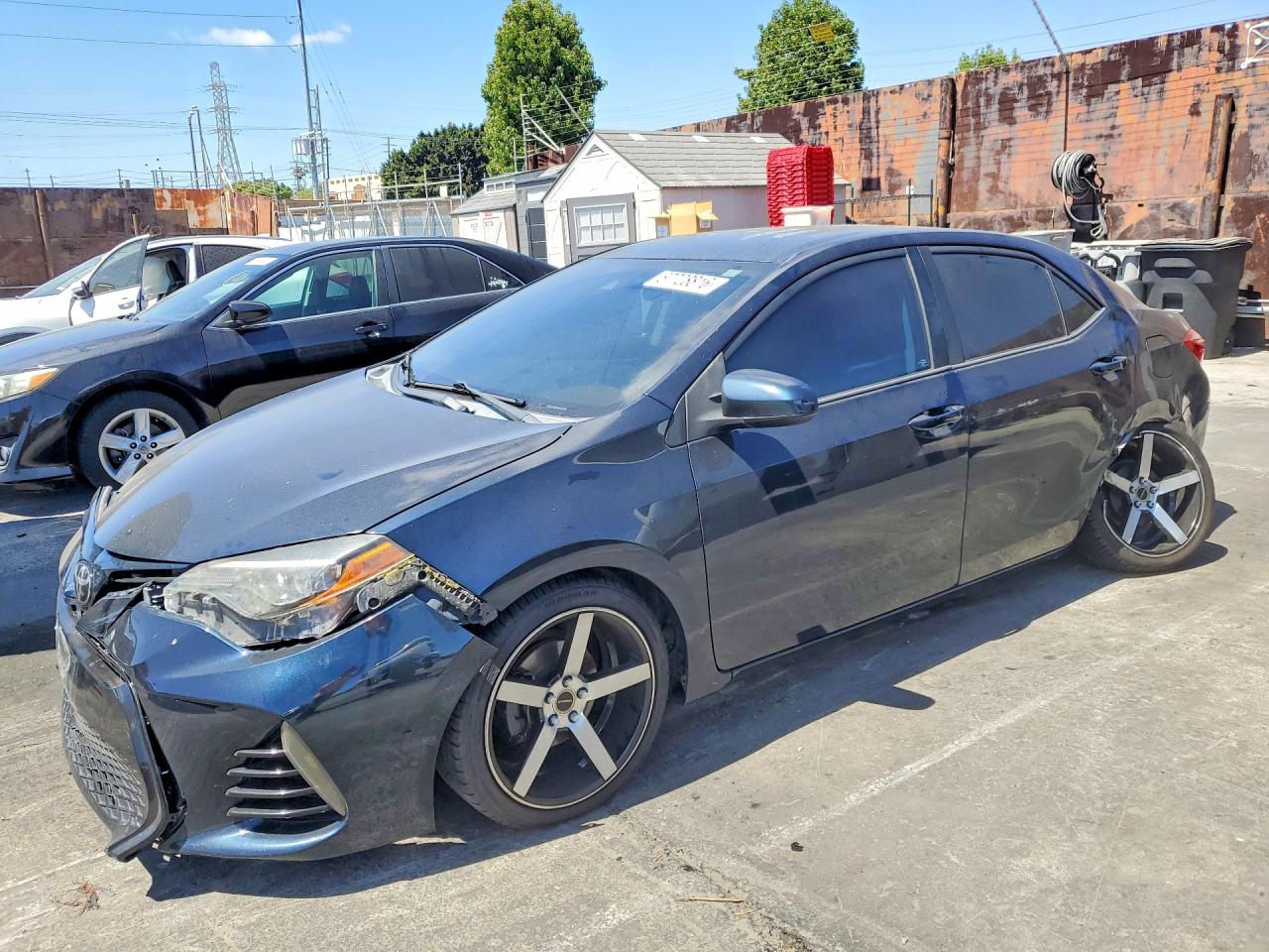 2017 TOYOTA COROLLA