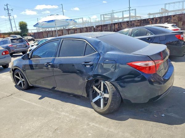 2017 TOYOTA COROLLA