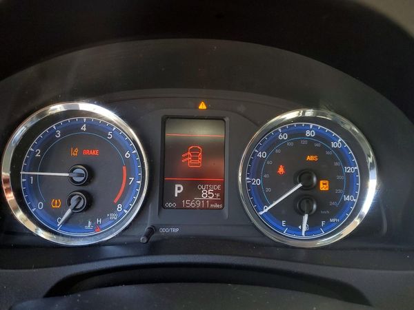 2017 TOYOTA COROLLA