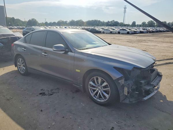 2014 INFINITI Q50 — Passenger 3/4