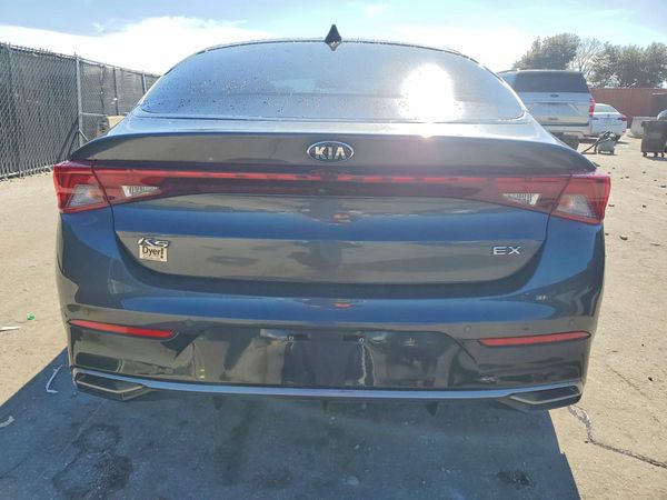 2021 KIA K5