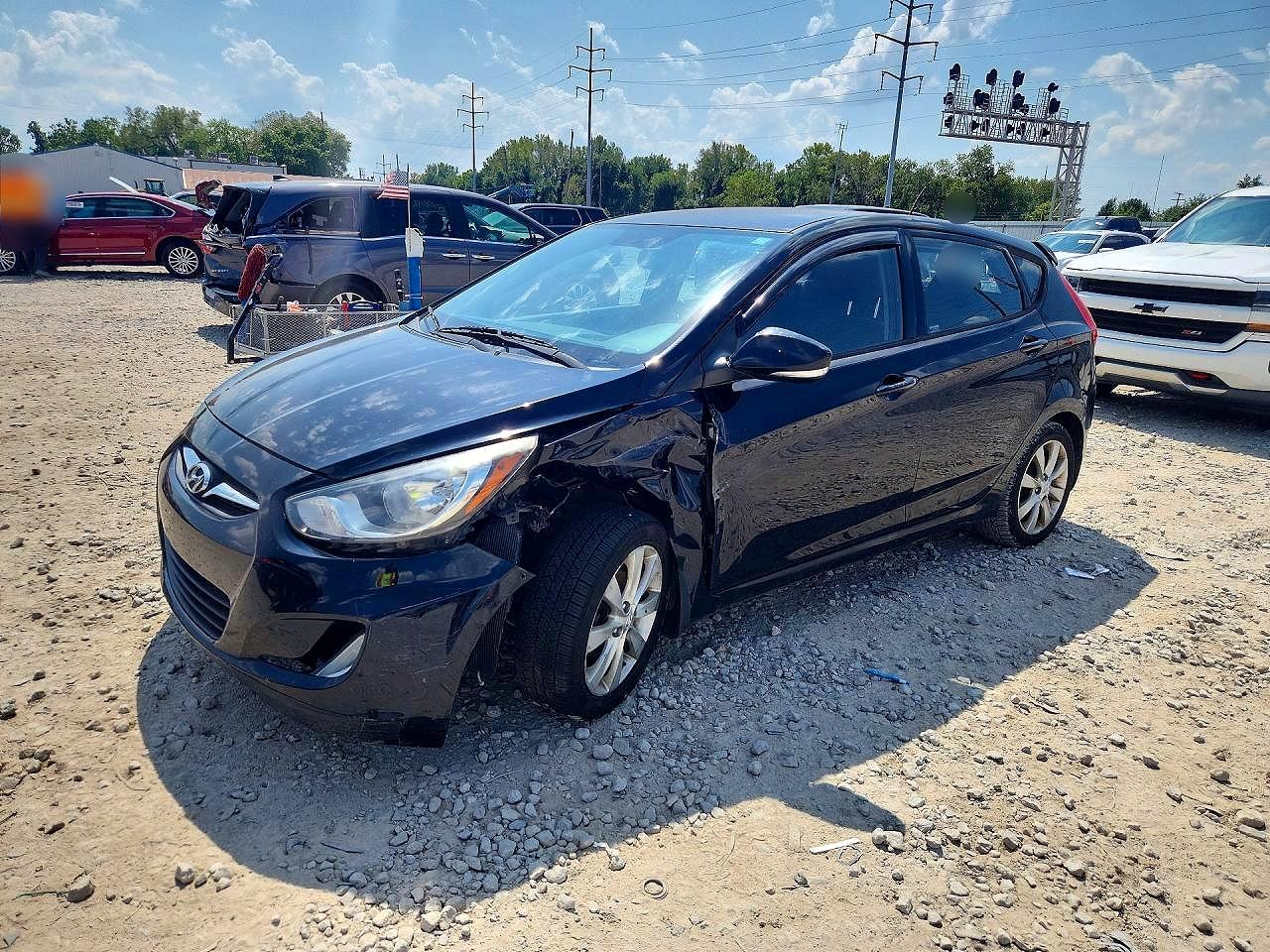 2013 HYUNDAI ACCENT GLS Premium/ SE