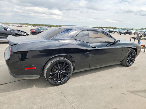 2018 DODGE CHALLENGER SXT