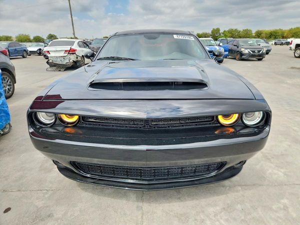2018 DODGE CHALLENGER SXT