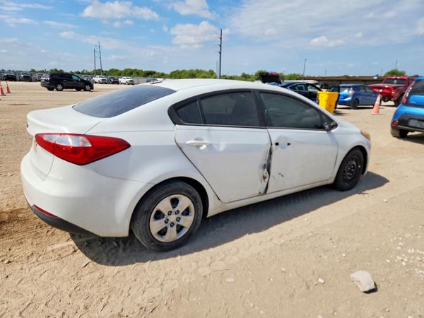 2016 KIA FORTE GL (Middle-Low Grade)