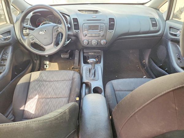 2016 KIA FORTE GL (Middle-Low Grade)