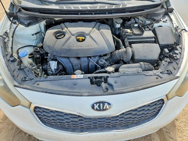2016 KIA FORTE GL (Middle-Low Grade)