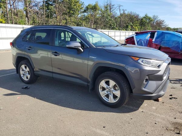 2020 TOYOTA RAV4 XLE HV — Passenger 3/4