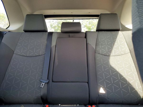 2020 TOYOTA RAV4 XLE HV — SUVN