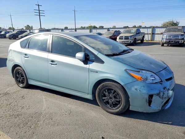 2012 TOYOTA PRIUS