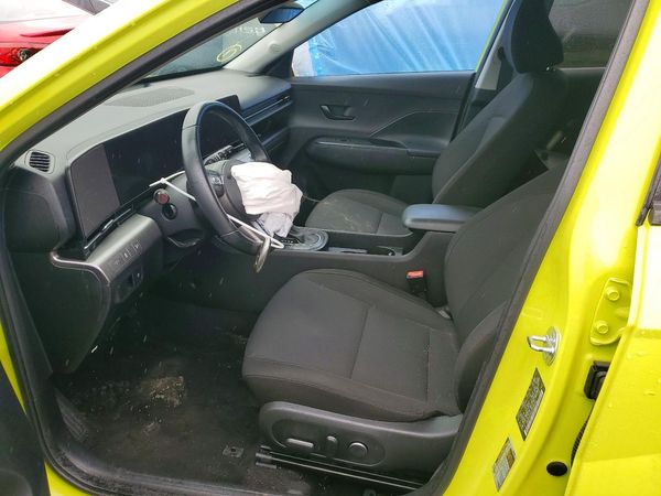 2024 HYUNDAI KONA SE — DENT