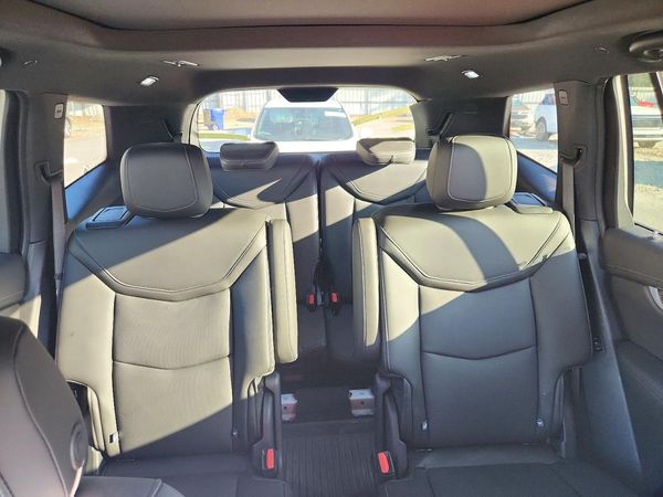 2025 CADILLAC XT6 Sport