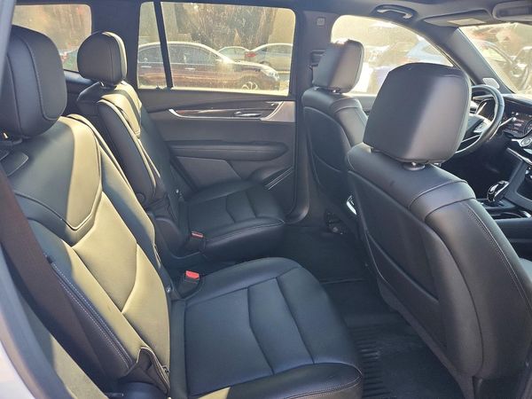 2025 CADILLAC XT6 Sport